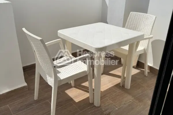 Location d'un appartement à Hermitage. 1 chambre. Meublé