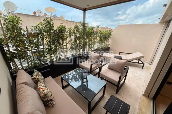 Furnished studio apartment with terrace for rent on Boulevard Ziraoui