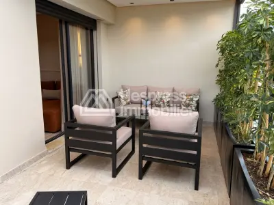 Location studio meublé à avec terrasse à Bd Ziraoui