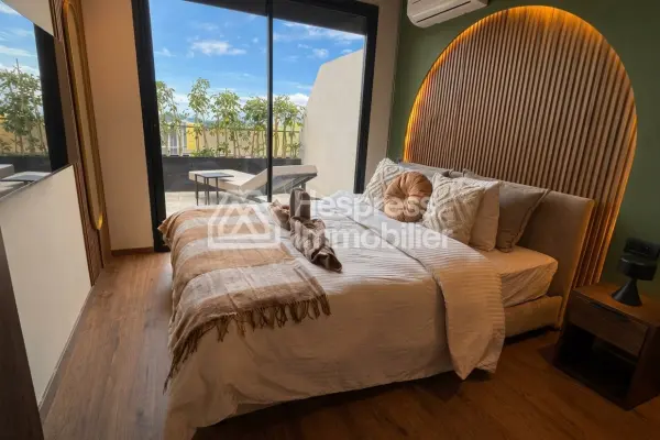 Furnished studio apartment with terrace for rent on Boulevard Ziraoui