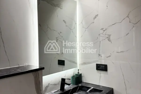 Furnished studio apartment for rent in the Bourgogne district