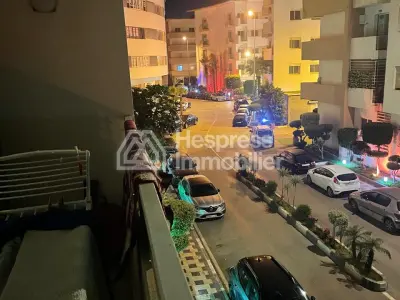 الدار البيضاء – أبو عبوة | شقة رائعة بمساحة 92 مترًا مربعًا في الطابق الأول مع شرفة