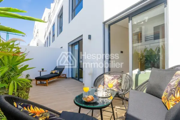 Bel Studio meuble à Quartier Palmier avec terrasse