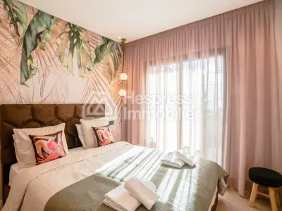 Bel Studio meuble à Quartier Palmier avec terrasse