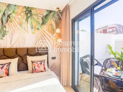 Bel Studio meuble à Quartier Palmier avec terrasse