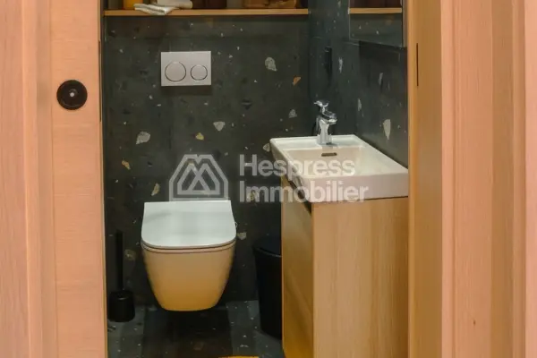Beautiful furnished studio in Quartier Palmier with terrace