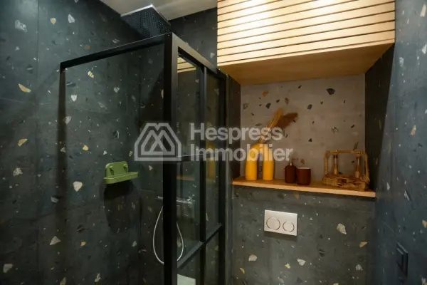 Beautiful furnished studio in Quartier Palmier with terrace