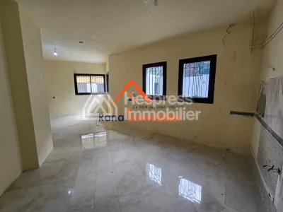 Villa à louer, 500m² à Hay Riad