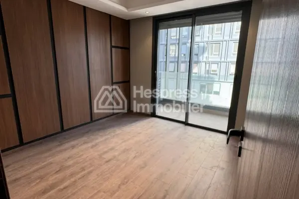 Apartment for rent at Casablanca Finance City . 2 bedrooms. Double-glazed windows and reinforced door.