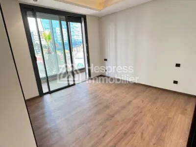 Appartement à louer à Casablanca Finance City. 2 chambres. Fenêtres avec double vitrage et porte blindée