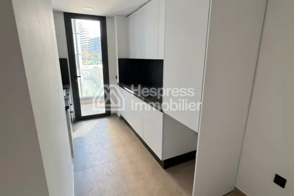 Apartment for rent at Casablanca Finance City . 2 bedrooms. Double-glazed windows and reinforced door.