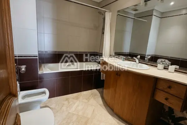 Beautifully furnished 3-bedroom apartment in the Racine area