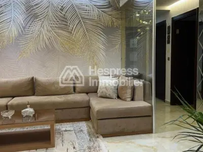 شقة فاخرة في شارع فاس طنجة