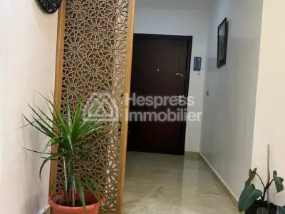 شقة فاخرة في شارع فاس طنجة