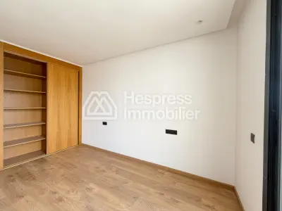 126 m² high-end apartment near CFC