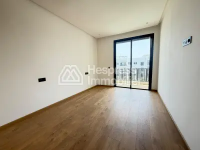 126 m² high-end apartment near CFC