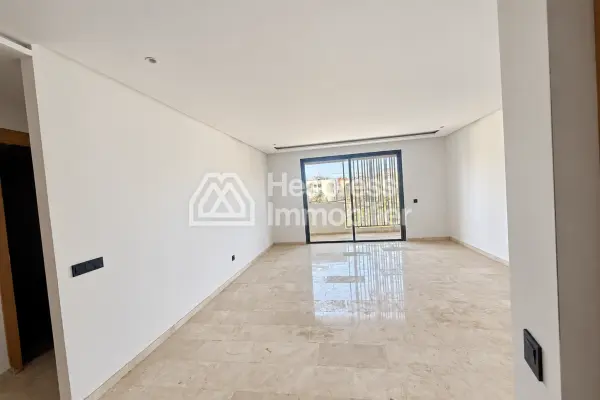 108m2 near CFC, gated residence with swimming pool