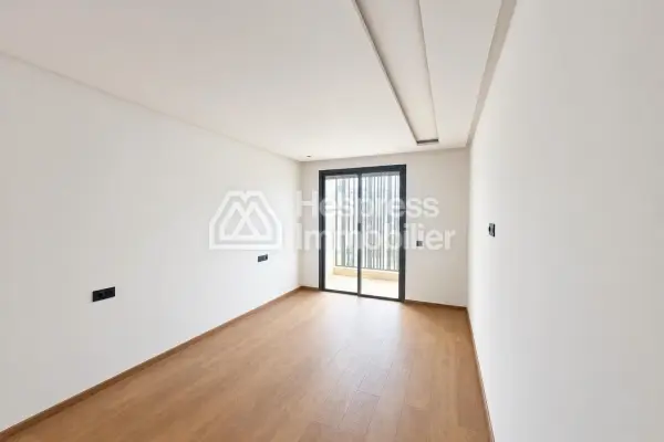108m2 near CFC, gated residence with swimming pool