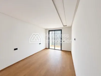 108m2 near CFC, gated residence with swimming pool