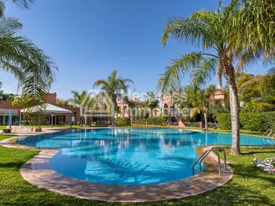 Superbe villa 4 chambres sur résidence piscine