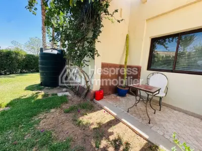 Superbe villa plain pied VNA 900m² avec piscine privée