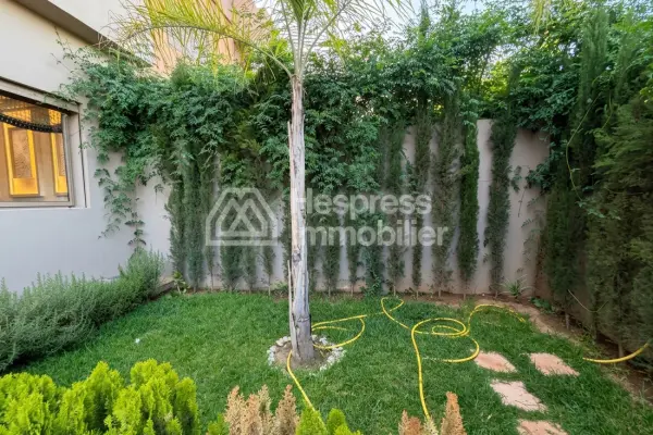 Superb 300m² villa – Targa district