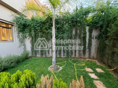Superb 300m² villa – Targa district