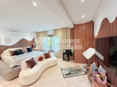 Superb 300m² villa – Targa district
