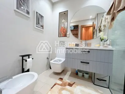 Superb 300m² villa – Targa district