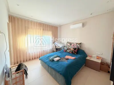 Superb 300m² villa – Targa district