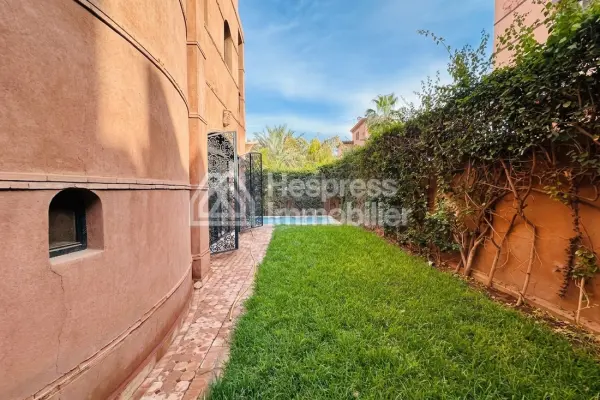 Beautiful villa with private pool in a gated community