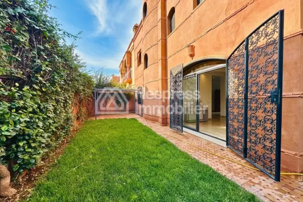 Beautiful villa with private pool in a gated community