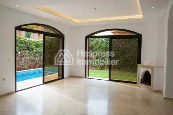 Beautiful villa with private pool in a gated community