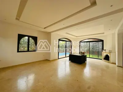 Beautiful villa with private pool in a gated community