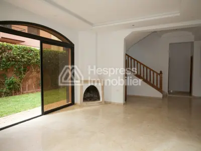 Beautiful villa with private pool in a gated community