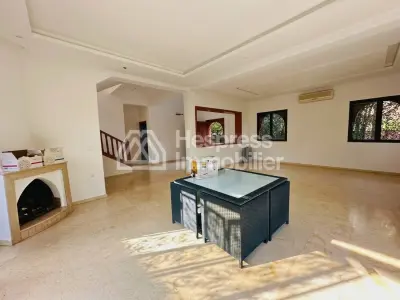 Beautiful villa with private pool in a gated community