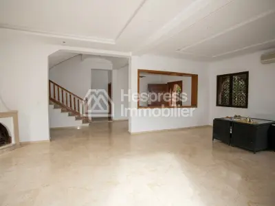 Beautiful villa with private pool in a gated community