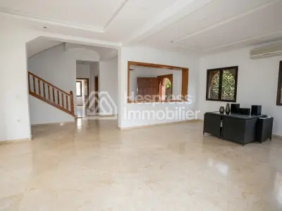 Beautiful villa with private pool in a gated community