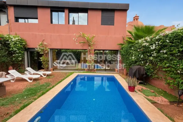 Magnifique villa 4 chambres piscine privée sur residence sécurisée