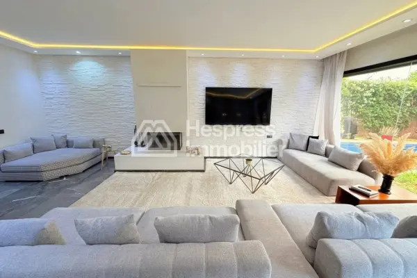 Magnifique villa 4 chambres piscine privée sur residence sécurisée