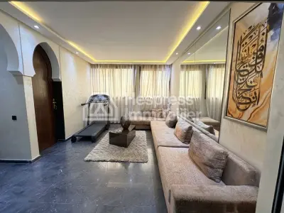 فيلا رائعة مكونة من 4 غرف نوم مع مسبح خاص في مجمع سكني آمن
