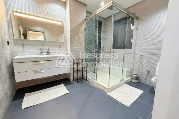 Magnifique villa 4 chambres piscine privée sur residence sécurisée