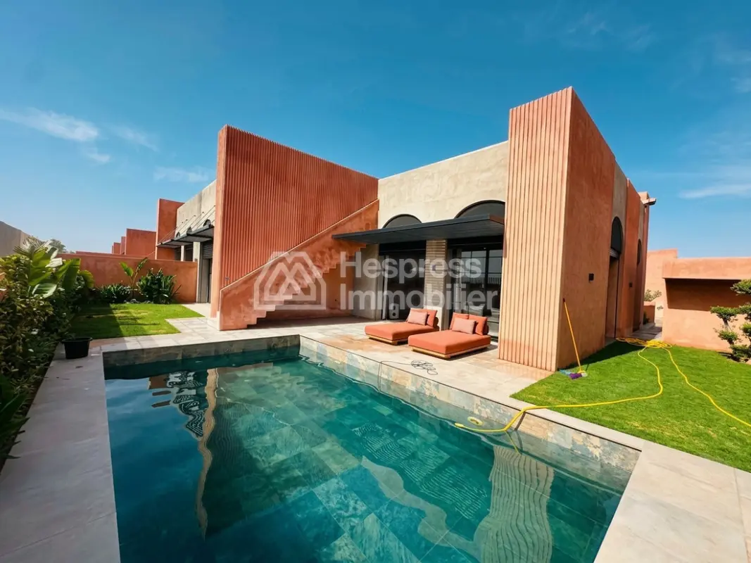 Magnifique villa de plain pied avec pisine privée