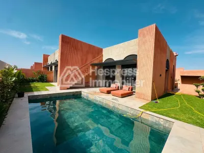 Magnifique villa de plain pied avec pisine privée