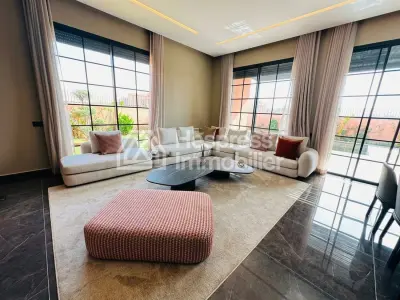 Magnifique villa de plain pied avec pisine privée