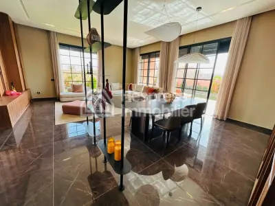 Magnifique villa de plain pied avec pisine privée