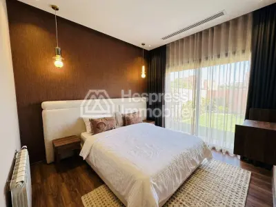 Magnifique villa de plain pied avec pisine privée