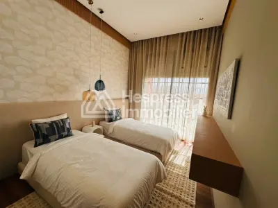 Magnifique villa de plain pied avec pisine privée