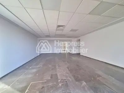Plateau de bureau de 70 m² sur immeuble sécurisé