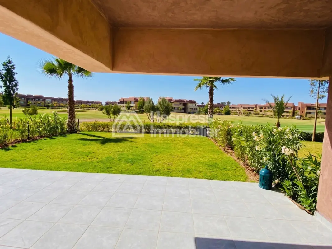 Magnificent garden level apartment on Prestigia Golf